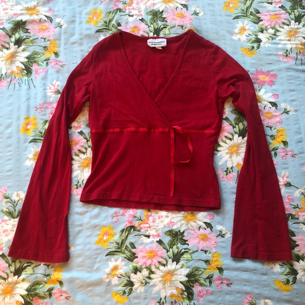Y2K 2000’s Flare Sleeve V Neck Red Blouse